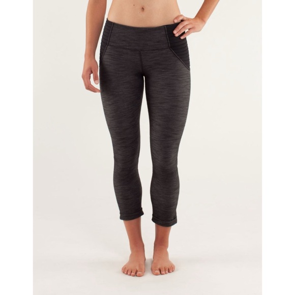 Lululemon Aphrodite Crop Black Sub Denim/ Black 4 - Picture 2 of 9